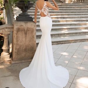 Wedding dress Valera Pronovias